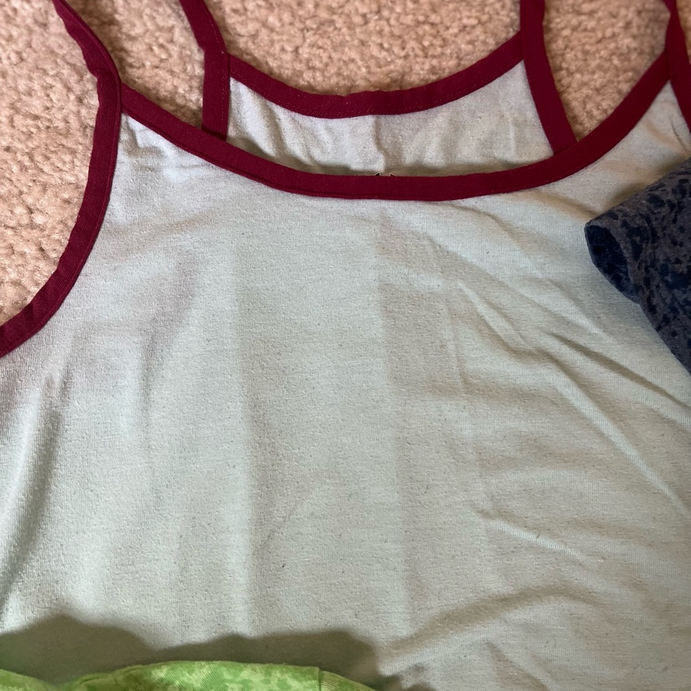Under Armour bundle - Picture 3 of 4